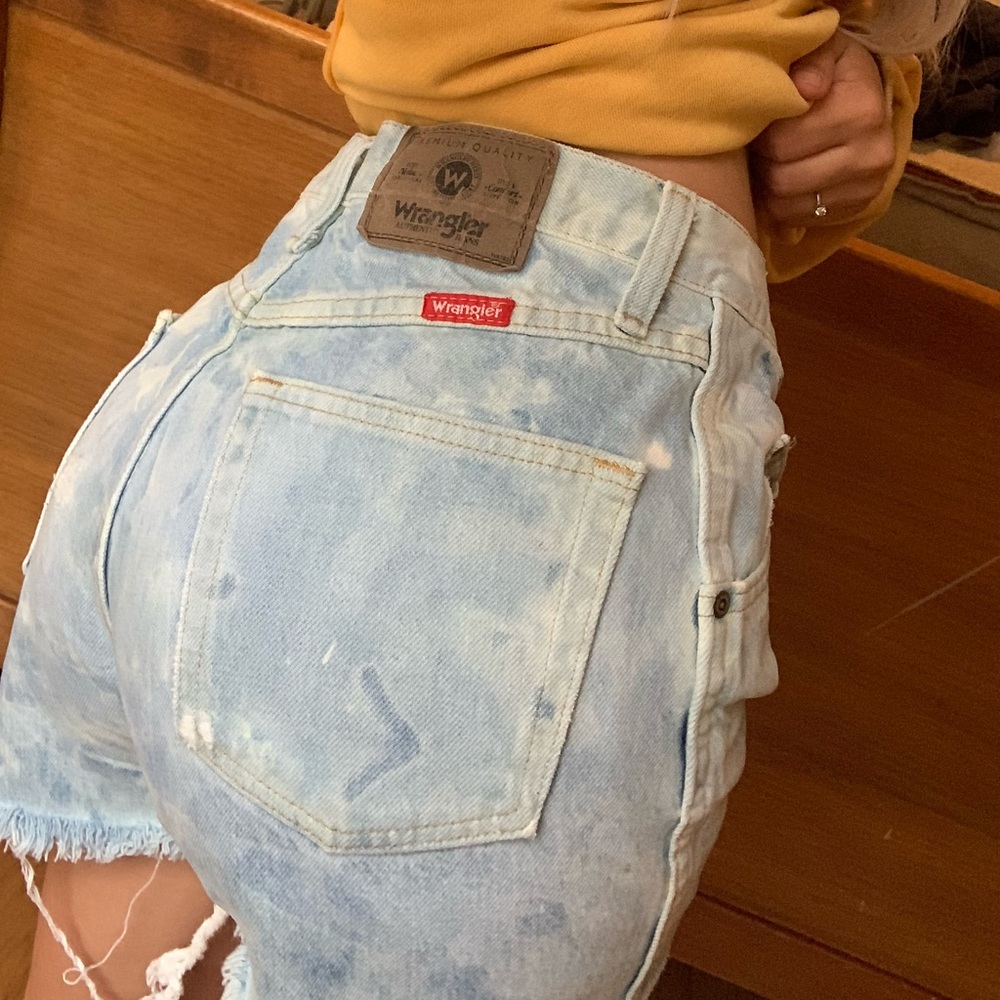 Vintage Wrangler high waisted shorts!